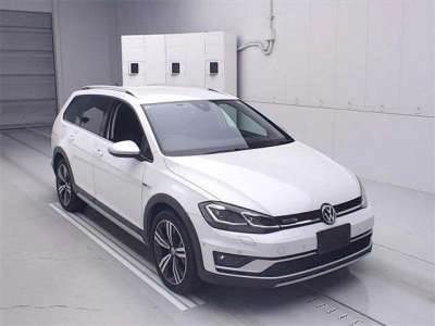VOLKSWAGEN GOLF ALLTRACK