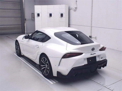 TOYOTA SUPRA