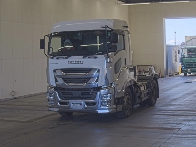 ISUZU GIGA