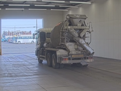 NISSAN DIESEL (UD) QUON