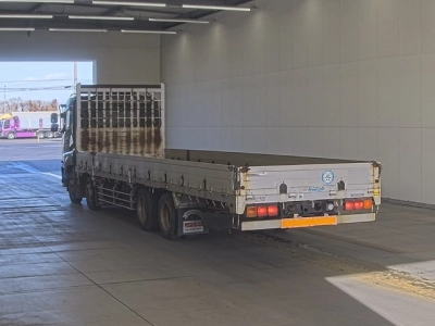 NISSAN DIESEL (UD) QUON