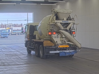 MITSUBISHI FUSO SUPER GREAT