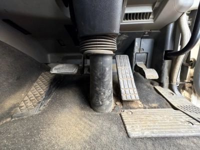 MITSUBISHI FUSO SUPER GREAT