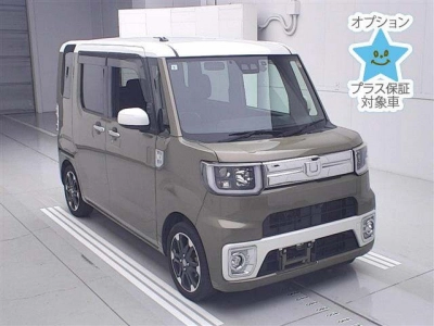 DAIHATSU WAKE