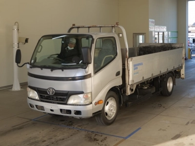 TOYOTA DYNA