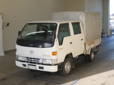 TOYOTA DYNA