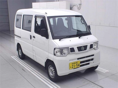 NISSAN NV100 CLIPPER
