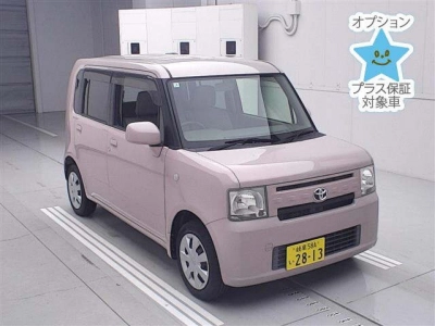 TOYOTA PIXIS SPACE