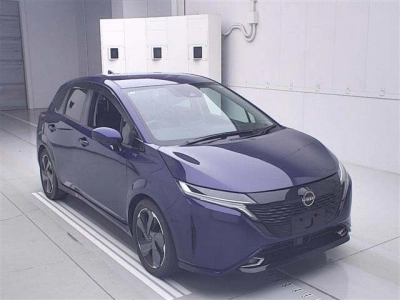 NISSAN AURA