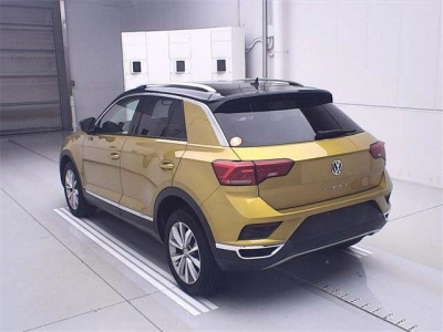 VOLKSWAGEN T-ROC