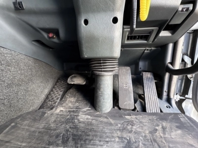 MITSUBISHI FUSO SUPER GREAT