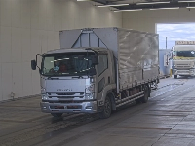 ISUZU FORWARD