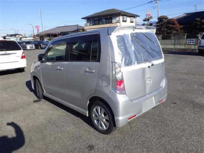 SUZUKI WAGON R STINGRAY