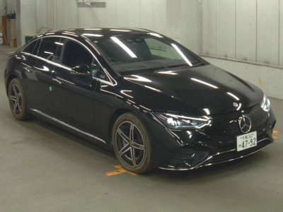 MERCEDES BENZ EQE