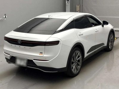 TOYOTA CROWN CROSSOVER