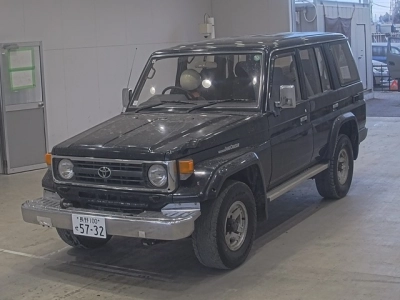 TOYOTA LAND CRUISER