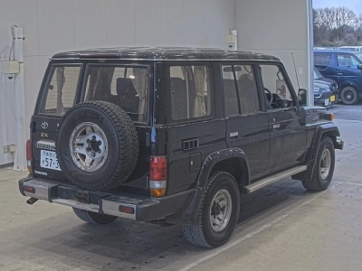 TOYOTA LAND CRUISER