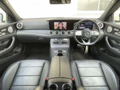 MERCEDES BENZ E CLASS