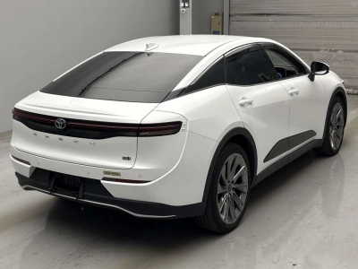 TOYOTA CROWN CROSSOVER