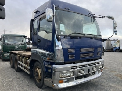 ISUZU GIGA