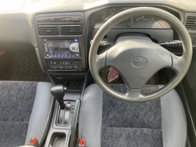 TOYOTA CARINA
