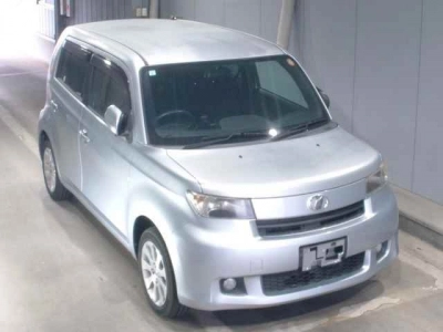 TOYOTA BB
