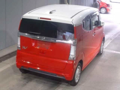 HONDA N-BOX SLASH