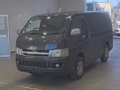 TOYOTA REGIUS ACE