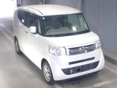 HONDA N-BOX SLASH