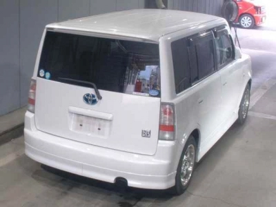 TOYOTA BB