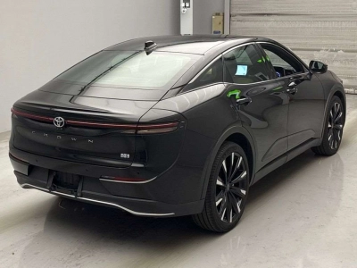 TOYOTA CROWN CROSSOVER