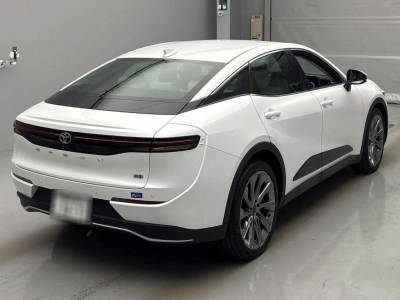 TOYOTA CROWN CROSSOVER