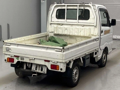 NISSAN NT100 CLIPPER