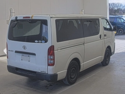 TOYOTA REGIUS ACE