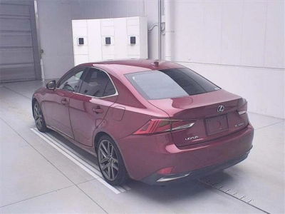 LEXUS IS