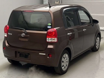 TOYOTA PORTE