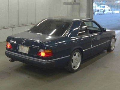 MERCEDES BENZ MEDIUM CLASS
