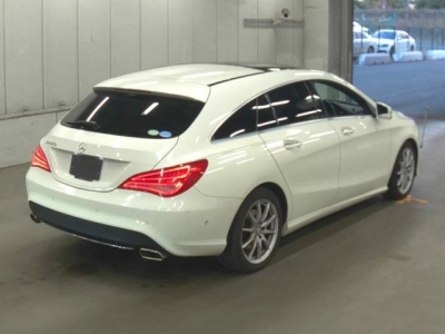 MERCEDES BENZ CLA SHOOTING BRAKE