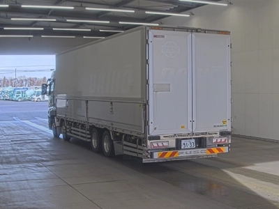 MITSUBISHI FUSO SUPER GREAT