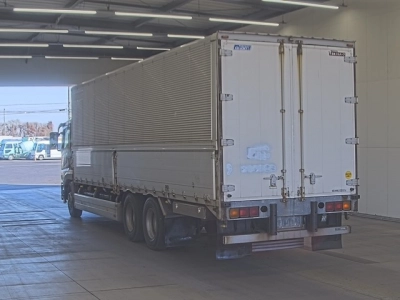 MITSUBISHI FUSO SUPER GREAT