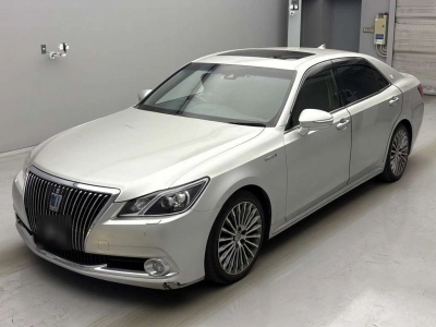 TOYOTA CROWN MAJESTA