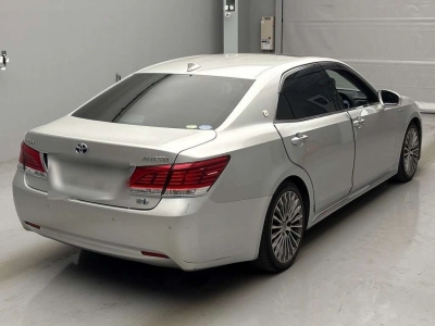 TOYOTA CROWN MAJESTA