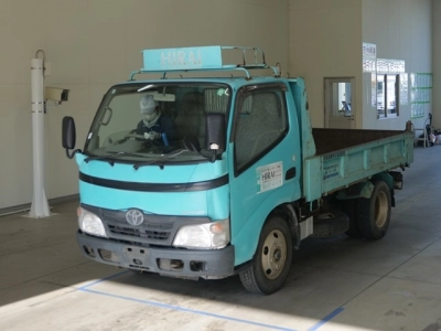TOYOTA DYNA