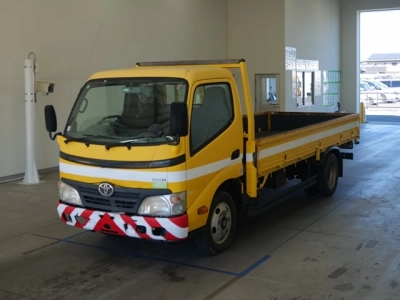 TOYOTA DYNA