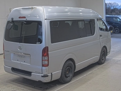 TOYOTA REGIUS ACE