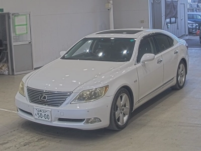 LEXUS LS