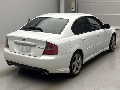 SUBARU LEGACY B4