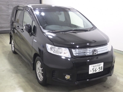 HONDA FREED SPIKE
