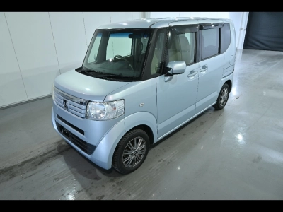 HONDA N BOX +