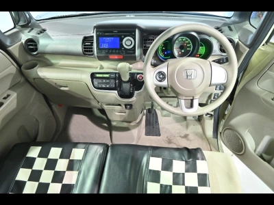 HONDA N BOX
